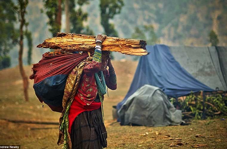 Lo anh bo toc Raute song trong nhung canh rung o Nepal-Hinh-9